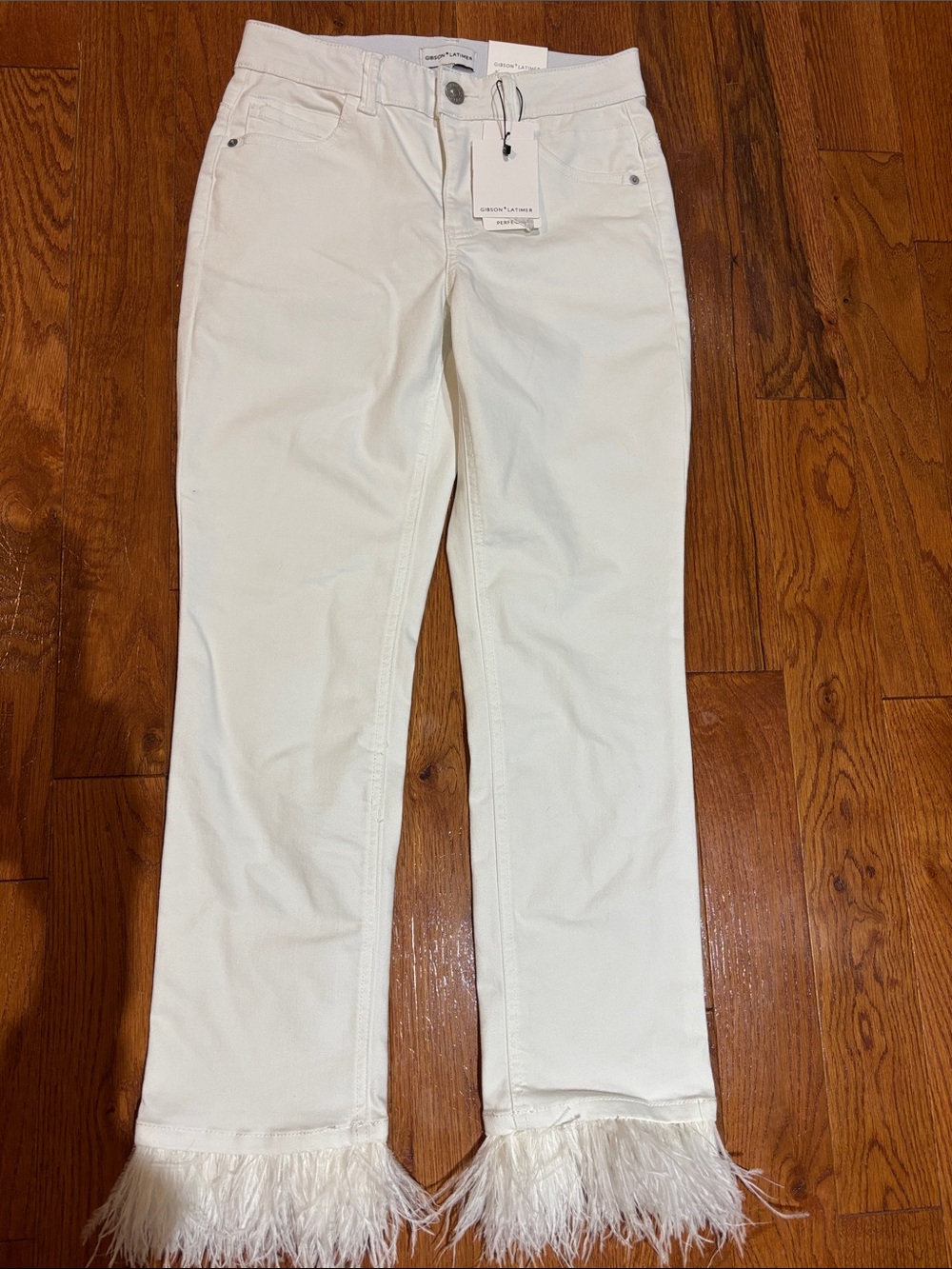 Gibson Latimer White Straight Leg Pants with Feather Hem